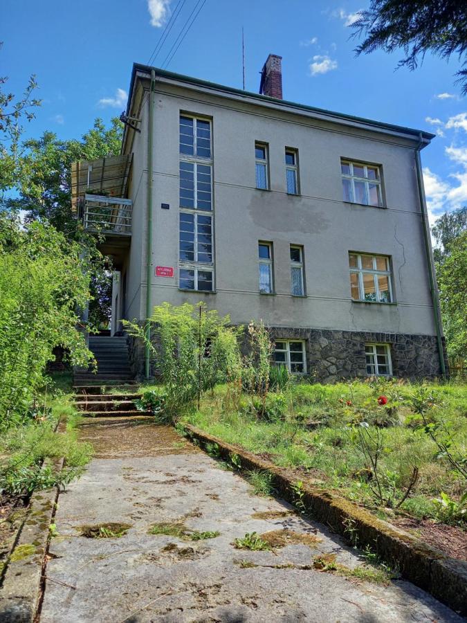 Vila Kotlarska Дечин Экстерьер фото