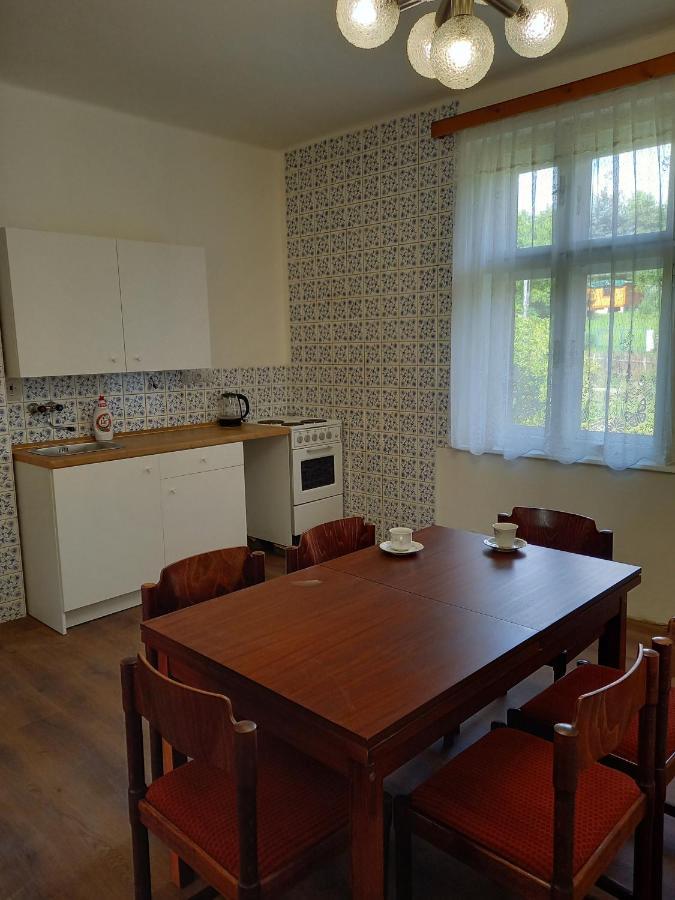 Vila Kotlarska Дечин Экстерьер фото